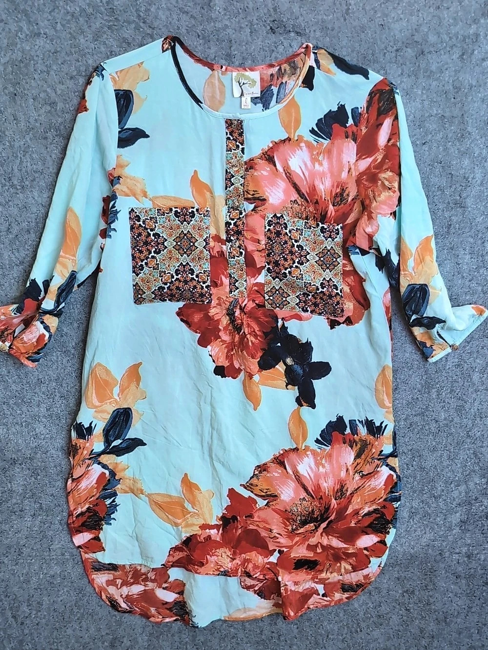Fig and Flower Floral Tunic Blue & Red Size Large